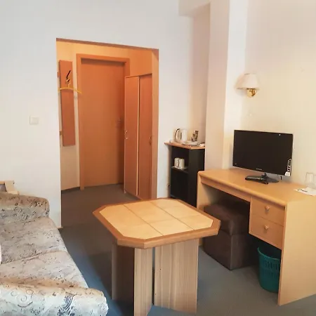 Zur Altdeutschen 3* Zschopau